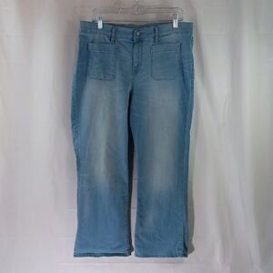 Old Navy Light Blue Jeans Women's Size 14 Inseam Short At 25.5 Inches